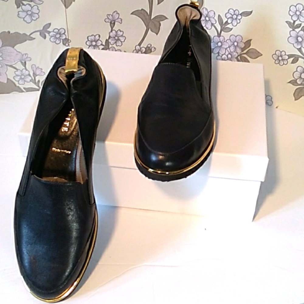 GORGEOUS NIKI WEATHER RESISTANT LEATHER LOAFER BY RON WHITE NWOT